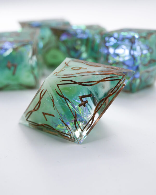 Elven Dice Set - Pristine Projection (5) Elven Dice - Pristine Projection