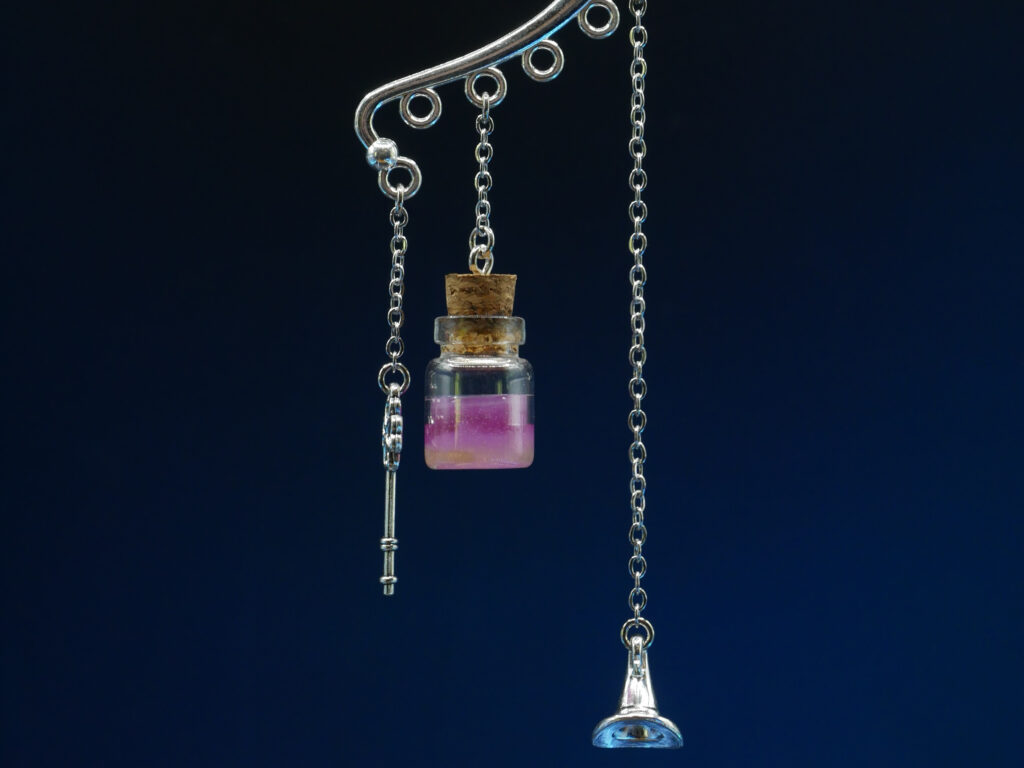 Ear Cuff Potion Silver - Purple