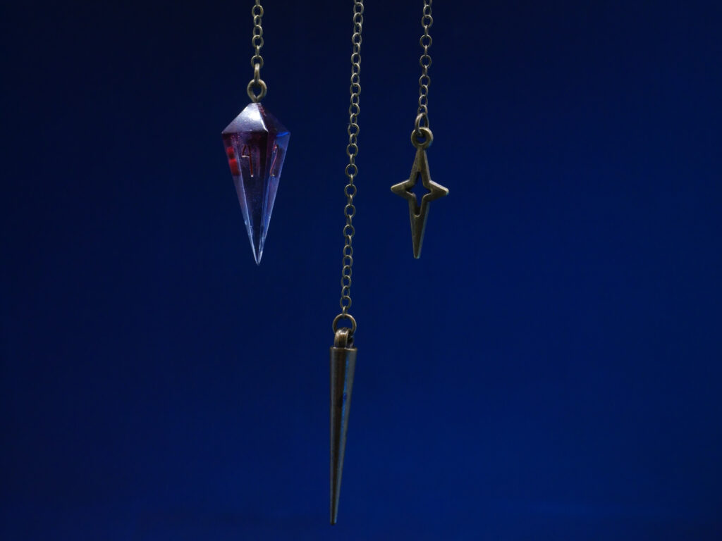 Ear Cuff D4 Bronze - Blue Red
