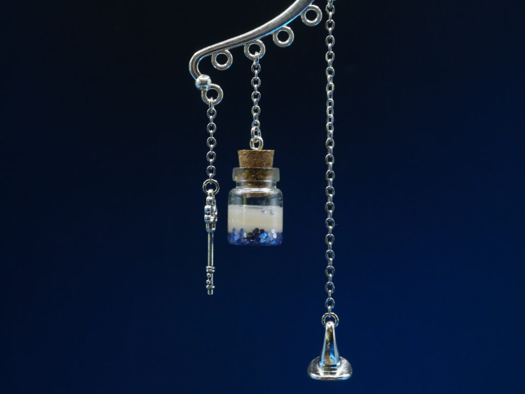 Ear Cuff Potion Silver - Cream Blue